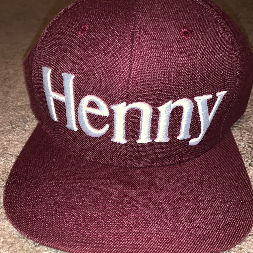 Henny maroon SnapBack